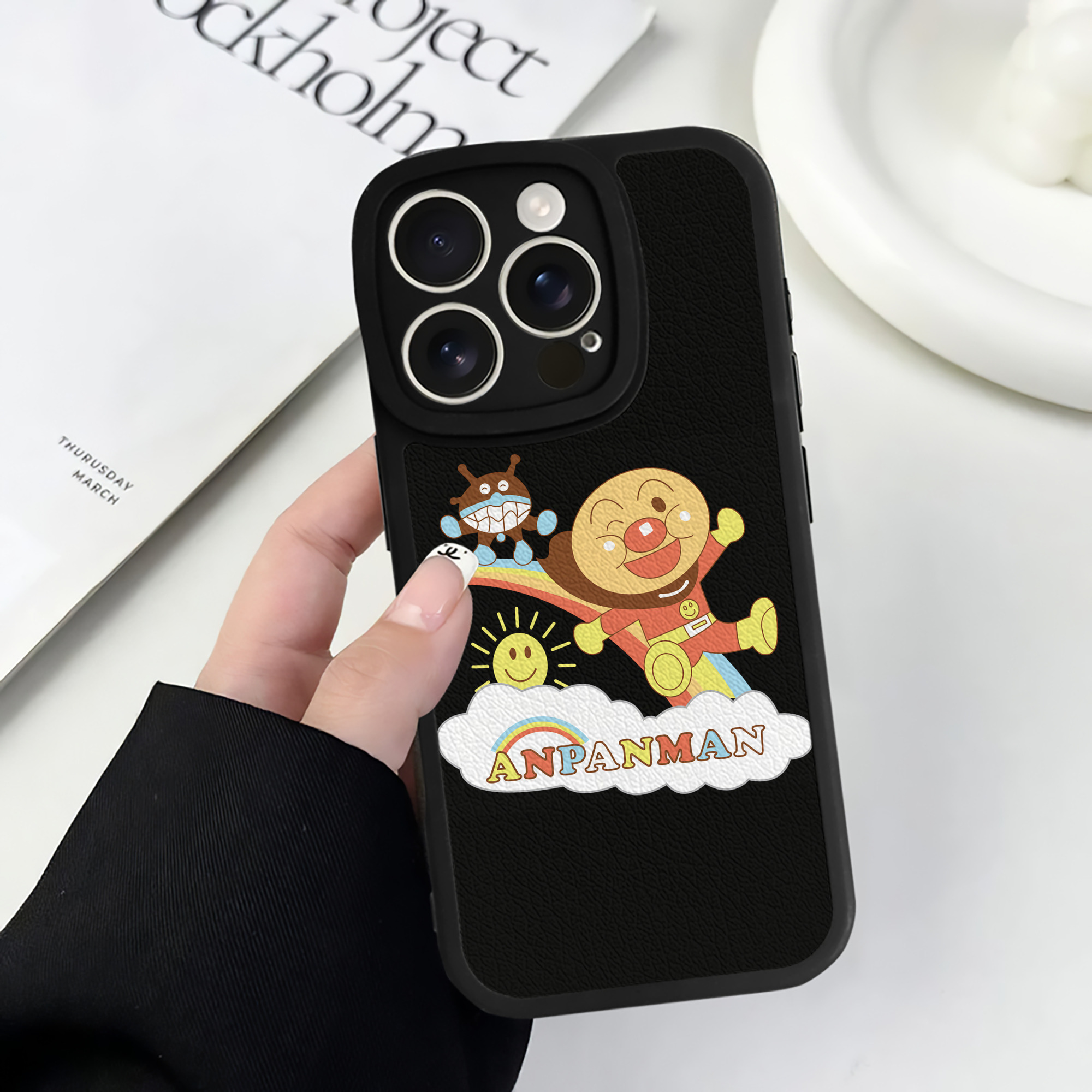 （画像用） アンパンマン Anpanman 【iPhone 16シリーズ対応】シリコンスマホケース（レザー調） 材質：シリコン